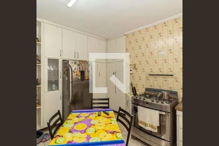 Casa à venda com 4 quartos, 150m² em Chácara Seis de Outubro, São Paulo