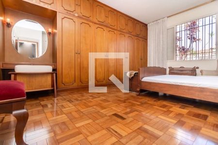 Casa à venda com 3 quartos, 357m² em Vila São José, São Paulo
