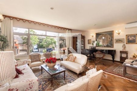 Casa à venda com 3 quartos, 357m² em Vila São José, São Paulo