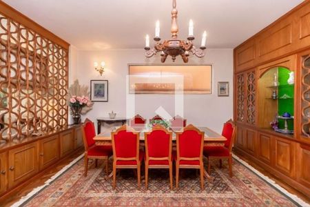 Casa à venda com 3 quartos, 357m² em Vila São José, São Paulo
