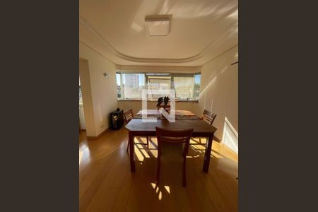 Apartamento à venda com 4 quartos, 247m² em Jardim Avelino, São Paulo