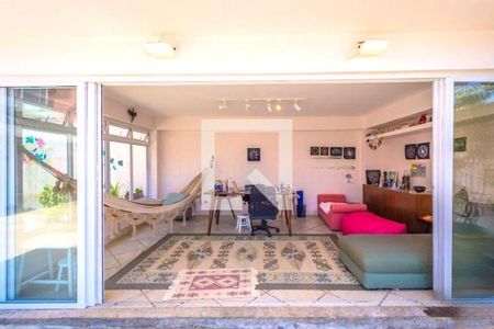 Casa à venda com 3 quartos, 525m² em Pacaembu, São Paulo