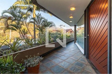 Casa à venda com 4 quartos, 430m² em Fazenda Morumbi, São Paulo