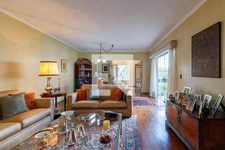 Casa à venda com 5 quartos, 671m² em Jardim Leonor, São Paulo