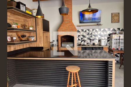 Casa à venda com 3 quartos, 130m² em Água Rasa, São Paulo