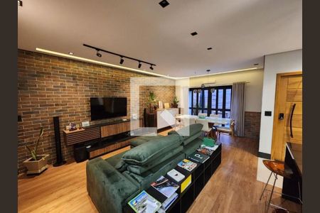 Casa à venda com 3 quartos, 130m² em Água Rasa, São Paulo