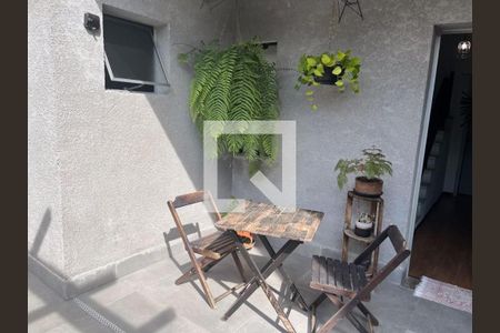 Casa à venda com 3 quartos, 130m² em Água Rasa, São Paulo