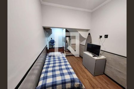 Casa à venda com 3 quartos, 130m² em Água Rasa, São Paulo
