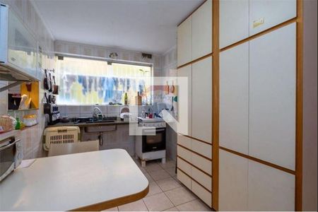 Casa à venda com 3 quartos, 168m² em Vila Sonia, São Paulo