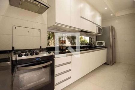 Casa à venda com 3 quartos, 234m² em Jardim da Gloria, São Paulo