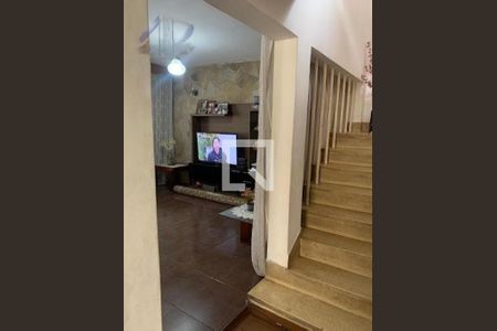 Casa à venda com 4 quartos, 200m² em Butantã, São Paulo