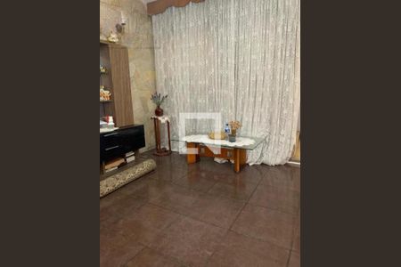 Casa à venda com 4 quartos, 200m² em Butantã, São Paulo