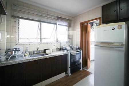 Cozinha de apartamento para alugar com 2 quartos, 95m² em Indianópolis, São Paulo