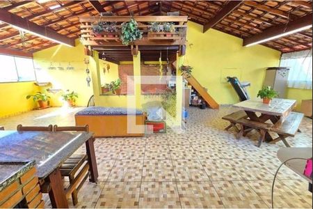 Casa à venda com 2 quartos, 225m² em Cidade Antônio Estêvão de Carvalho, São Paulo