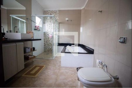 Casa à venda com 3 quartos, 282m² em Vila Matilde, São Paulo