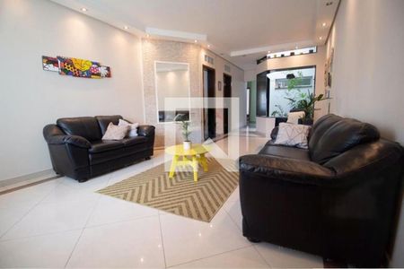 Casa à venda com 3 quartos, 282m² em Vila Matilde, São Paulo