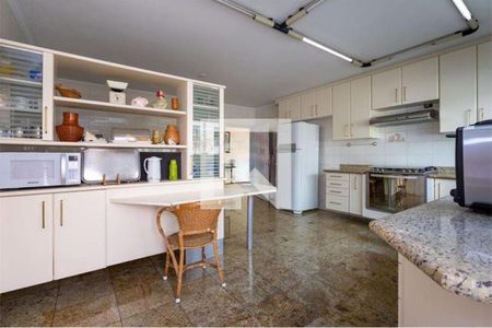 Casa à venda com 4 quartos, 700m² em Planalto Paulista, São Paulo