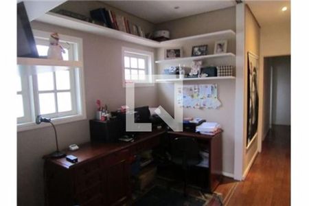 Casa à venda com 3 quartos, 250m² em Morumbi, São Paulo