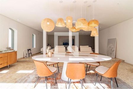 Casa à venda com 4 quartos, 530m² em Paineiras do Morumbi, São Paulo