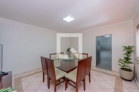 Casa à venda com 4 quartos, 279m² em Vila Matilde, São Paulo