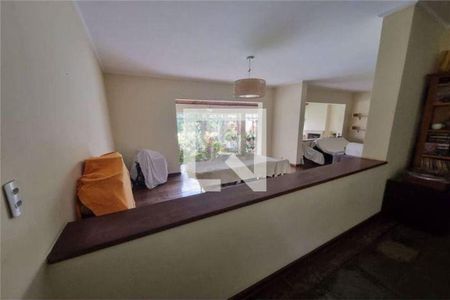 Casa à venda com 4 quartos, 422m² em Jardim Leonor, São Paulo