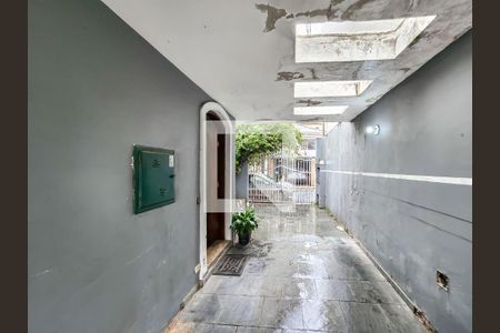Casa à venda com 3 quartos, 180m² em Vila Mesquita, São Paulo