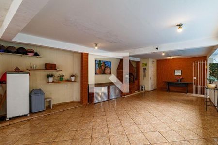 Casa à venda com 5 quartos, 341m² em Vila Esperança, São Paulo