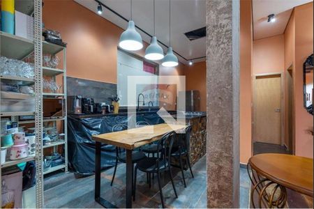 Casa à venda com 3 quartos, 365m² em Jardim Leonor, São Paulo