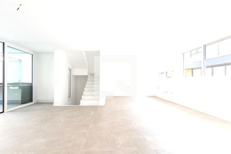 Casa à venda com 4 quartos, 367m² em Santo Amaro, São Paulo