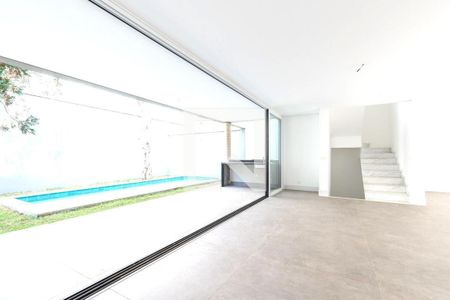Casa à venda com 4 quartos, 367m² em Santo Amaro, São Paulo