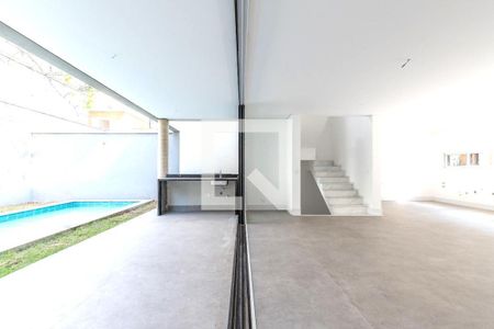 Casa à venda com 4 quartos, 367m² em Santo Amaro, São Paulo