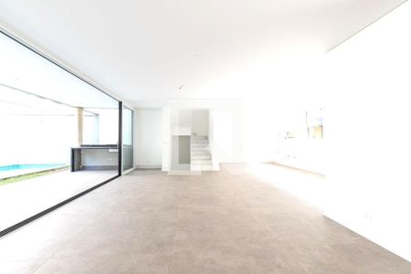 Casa à venda com 4 quartos, 367m² em Santo Amaro, São Paulo