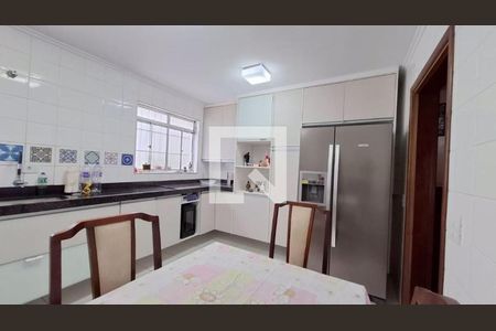 Casa à venda com 3 quartos, 155m² em Jardim Colombo, São Paulo