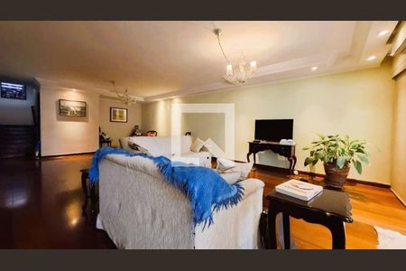 Casa à venda com 3 quartos, 155m² em Vila Sonia, São Paulo