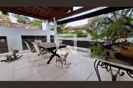 Casa à venda com 3 quartos, 155m² em Jardim Colombo, São Paulo