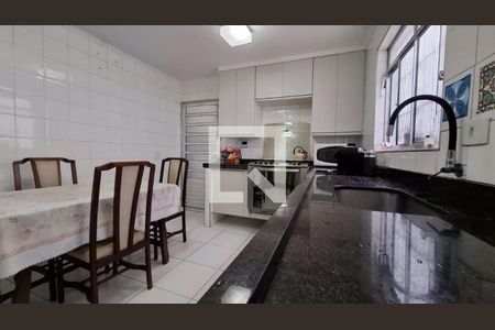 Casa à venda com 3 quartos, 155m² em Vila Sonia, São Paulo