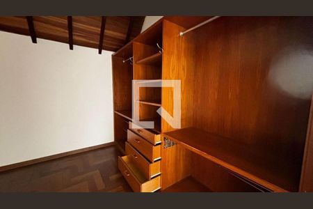 Casa para alugar com 4 quartos, 446m² em Chácara Monte Alegre, São Paulo