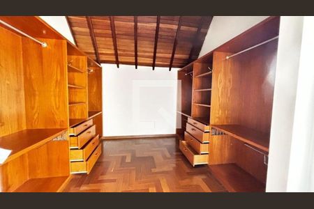 Casa para alugar com 4 quartos, 446m² em Chácara Monte Alegre, São Paulo