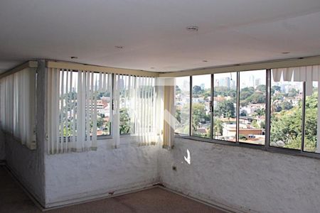 Casa à venda com 4 quartos, 400m² em Pacaembu, São Paulo