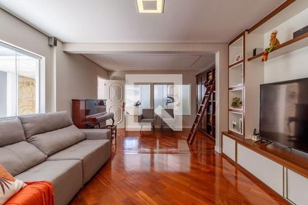 Casa à venda com 3 quartos, 260m² em Cidade Mãe do Céu, São Paulo