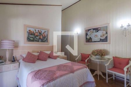 Casa à venda com 4 quartos, 240m² em Morumbi, São Paulo