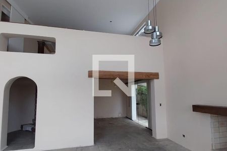 Casa à venda com 4 quartos, 315m² em Morumbi, São Paulo