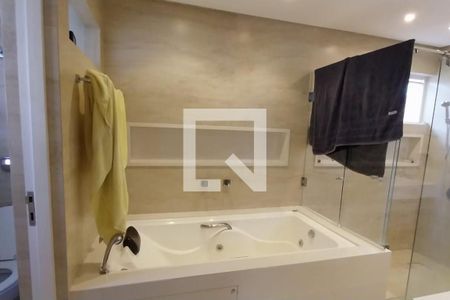 Casa à venda com 3 quartos, 250m² em Jardim Leonor, São Paulo