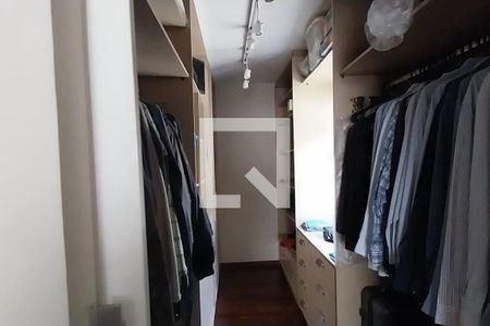 Casa à venda com 3 quartos, 250m² em Jardim Leonor, São Paulo