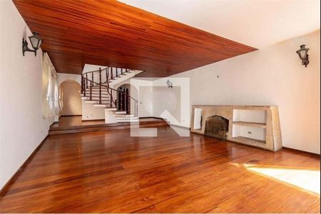 Casa à venda com 5 quartos, 405m² em Vila Sonia, São Paulo