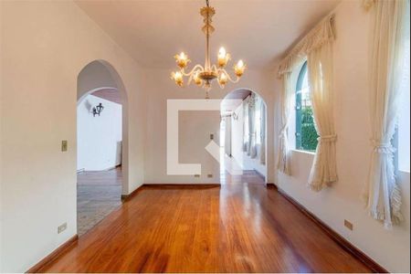 Casa à venda com 5 quartos, 405m² em Vila Sonia, São Paulo