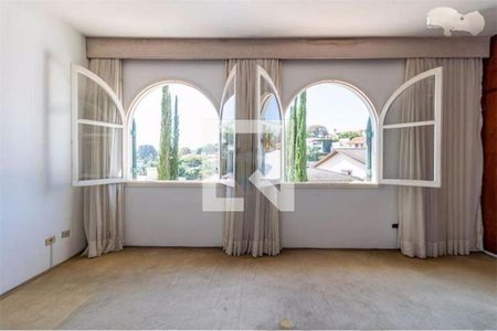 Casa à venda com 5 quartos, 405m² em Vila Sonia, São Paulo