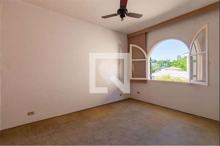 Casa à venda com 5 quartos, 405m² em Vila Sonia, São Paulo