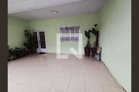 Casa à venda com 4 quartos, 138m² em Vila Carrão, São Paulo