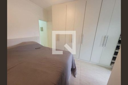 Casa à venda com 3 quartos, 146m² em Jardim Teresa, São Paulo